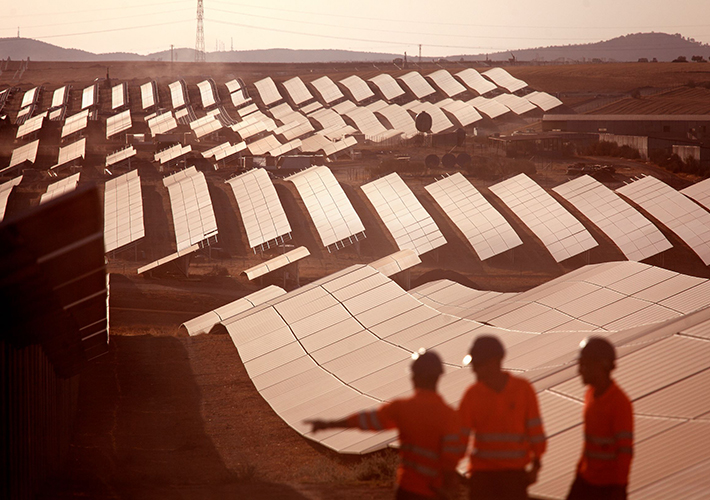 Foto Iberdrola sube su apuesta por las energías limpias con más de 400 MW fotovoltaicos nuevos en Extremadura.